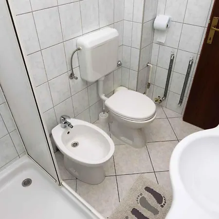In Ii Apartment